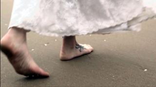 Astrid Bergès-Frisbey feet photo thumbnail