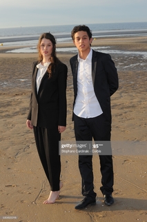Astrid Bergès-Frisbey feet photo thumbnail