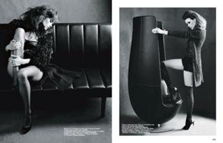 Astrid Bergès-Frisbey feet photo thumbnail