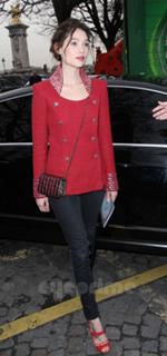 Astrid Bergès-Frisbey feet photo thumbnail
