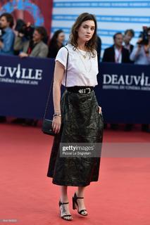 Astrid Bergès-Frisbey feet photo thumbnail