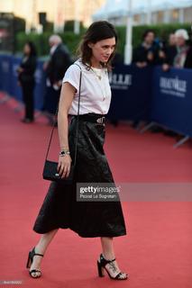 Astrid Bergès-Frisbey feet photo thumbnail
