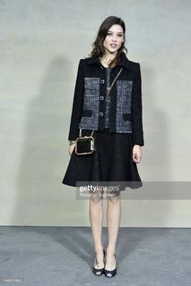 Astrid Bergès-Frisbey feet photo thumbnail