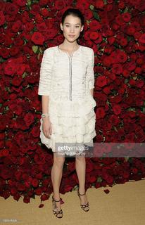 Astrid Bergès-Frisbey feet photo thumbnail