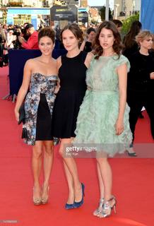 Astrid Bergès-Frisbey feet photo thumbnail