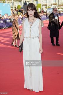 Astrid Bergès-Frisbey feet photo thumbnail