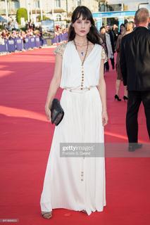 Astrid Bergès-Frisbey feet photo thumbnail