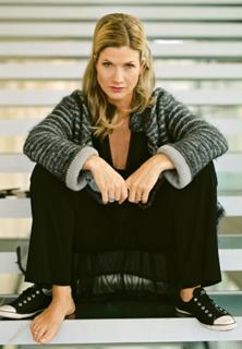 Astrid M. Fünderich feet photo thumbnail