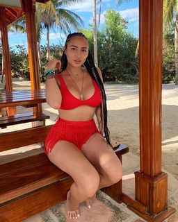 Astrid Nelsia feet photo thumbnail