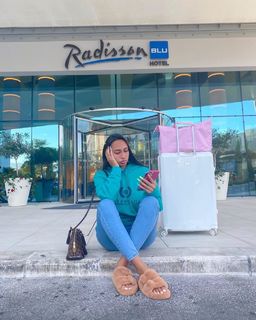 Astrid Nelsia feet photo thumbnail