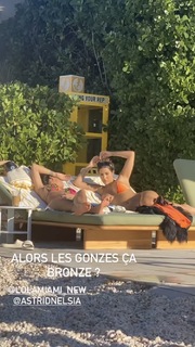 Astrid Nelsia feet photo thumbnail