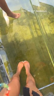 Astrid Nelsia feet photo thumbnail
