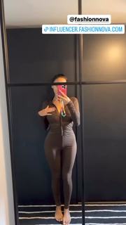 Astrid Nelsia feet photo thumbnail