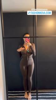 Astrid Nelsia feet photo thumbnail