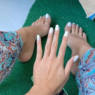 Astrid Nelsia feet photo thumbnail