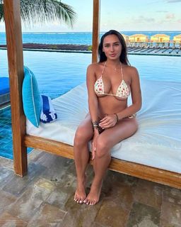 Astrid Nelsia feet photo thumbnail