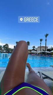 Astrid Nelsia feet photo thumbnail