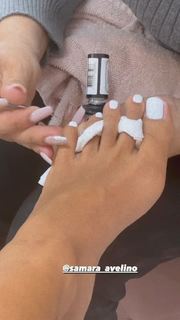 Astrid Nelsia feet photo thumbnail