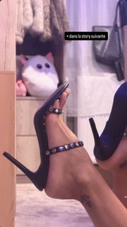 Astrid Nelsia feet photo 5