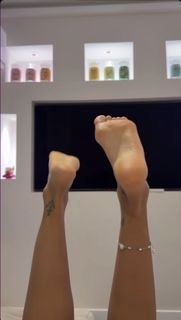 Astrid Nelsia feet photo 4