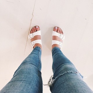 Astrid S feet photo 3