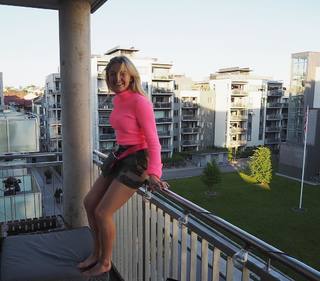 Astrid S feet photo 15