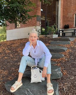 Astrid S feet photo 7