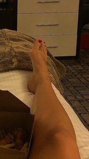 Astrid S feet photo 4