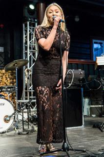 Astrid S feet photo 16