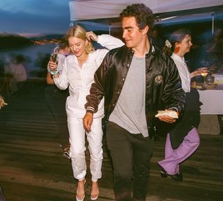 Astrid S feet photo 10