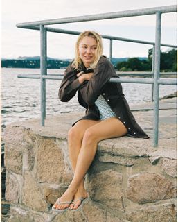 Astrid S feet photo 7