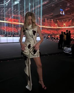 Astrid S feet photo 20