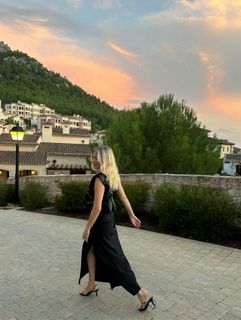 Astrid S feet photo 12
