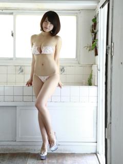 Asuka Kishi feet photo 10