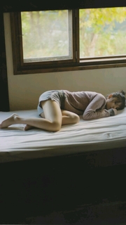 Asuka Saitô feet photo thumbnail