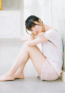 Asuka Saitô feet photo thumbnail