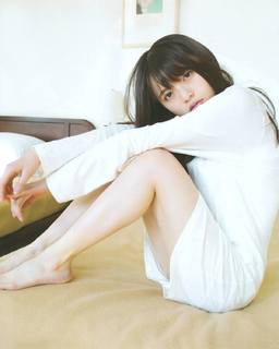 Asuka Saitô feet photo thumbnail