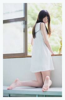 Asuka Saitô feet photo thumbnail