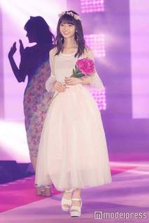 Asuka Saitô feet photo thumbnail