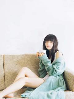 Asuka Saitô feet photo thumbnail