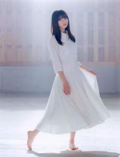 Asuka Saitô feet photo thumbnail