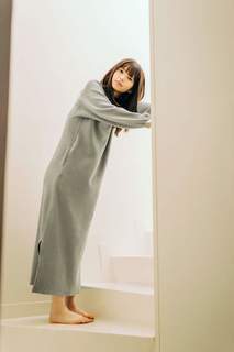 Asuka Saitô feet photo thumbnail