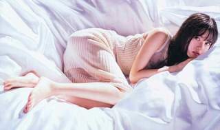 Asuka Saitô feet photo thumbnail