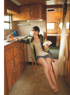 Asuka Saitô feet photo thumbnail