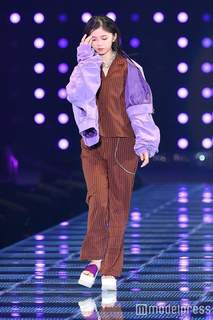 Asuka Saitô feet photo thumbnail