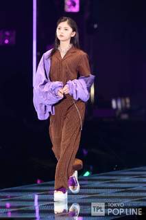 Asuka Saitô feet photo thumbnail