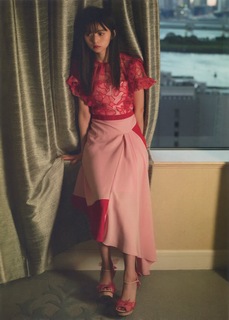 Asuka Saitô feet photo thumbnail