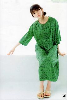 Asuka Saitô feet photo thumbnail