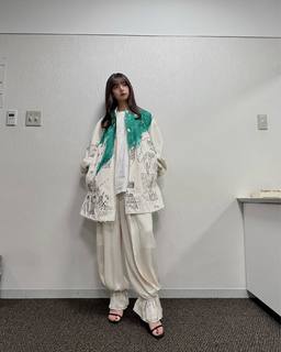 Asuka Saitô feet photo thumbnail