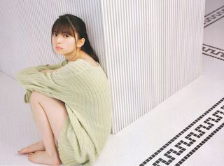 Asuka Saitô feet photo thumbnail